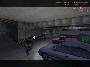 Counter-Strike 1.6: SF 2 New York Garage screen 1